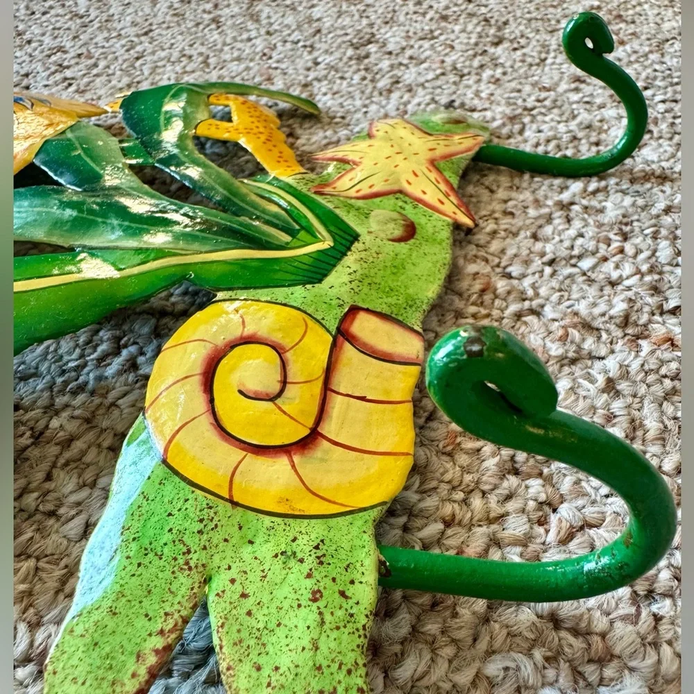 Handmade Hand Crafted Painted Costa Rica Fish Wall Art Home Decor Metal Rack